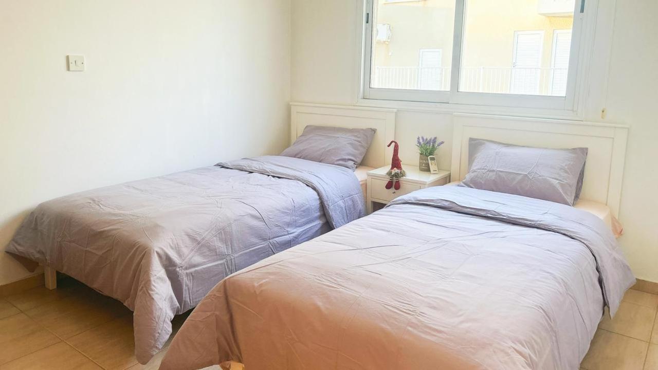Chloraka- 2 Bedrooms - Pool ภายนอก รูปภาพ