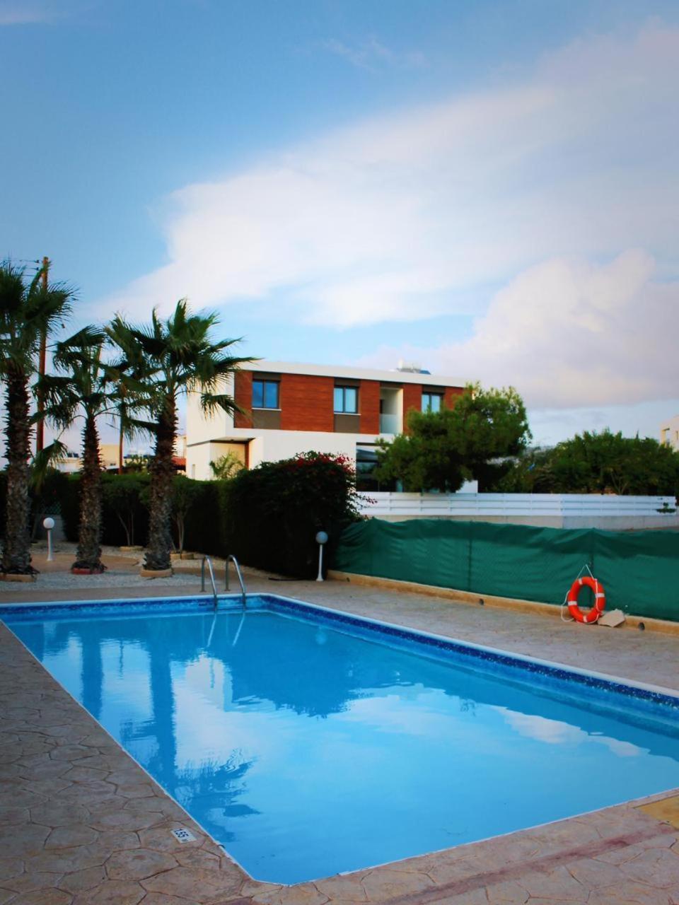Chloraka- 2 Bedrooms - Pool ภายนอก รูปภาพ